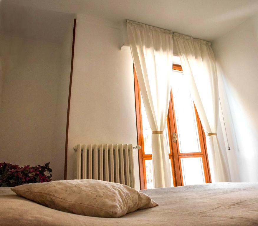 Domus Hotel Alessandria Bagian luar foto