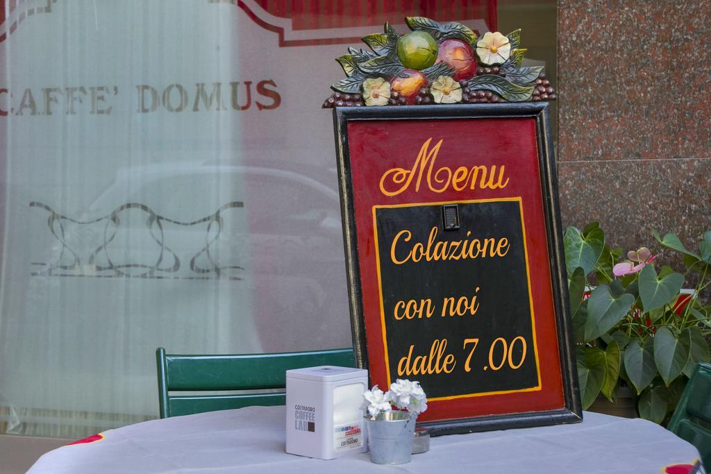 Domus Hotel Alessandria Bagian luar foto