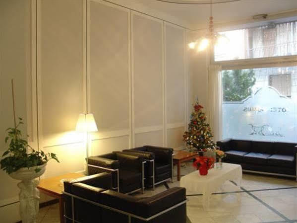 Domus Hotel Alessandria Bagian luar foto